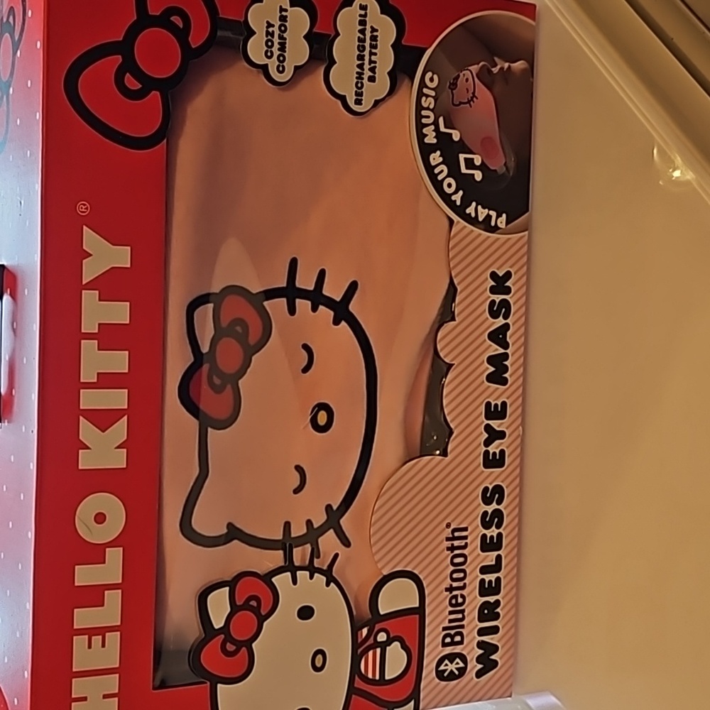 Hello kitty wireless eye mask